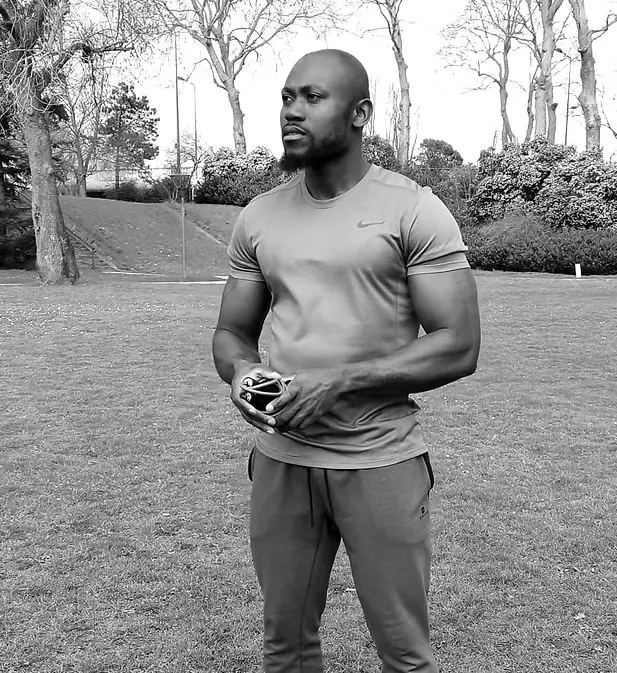 Thitosh, coach sportif diplômé à Tours (37) — coaching personnalisé perte de poids, prise de masse, remise en forme